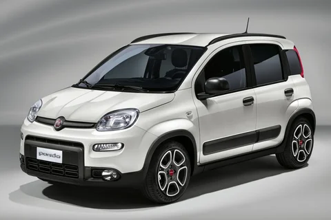 Fiat Panda 1.0 Hybrid Launch Edition 2020 view 2