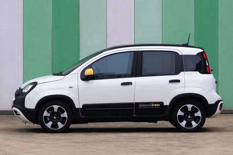 Fiat Panda 1.0 Hybrid City 2024 view 5