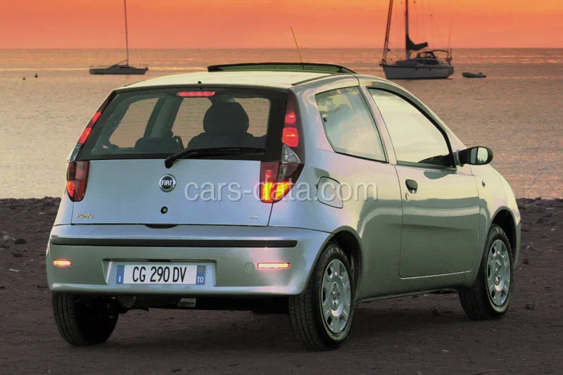 Fiat Punto 1.2 Young 2004 front view