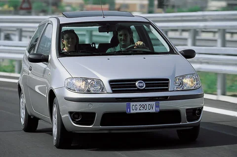 Fiat Punto 1.2 Young 2004 view 2
