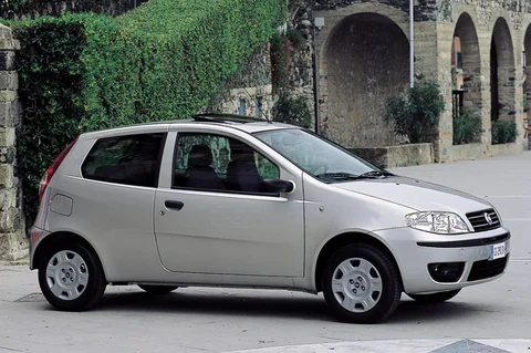 Fiat Punto 1.2 Young 2004 view 5
