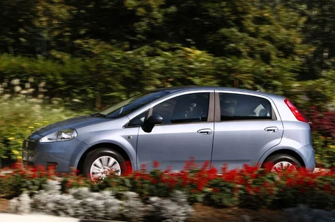 Fiat Punto Grande Punto 1.2 Active 2008 view 3