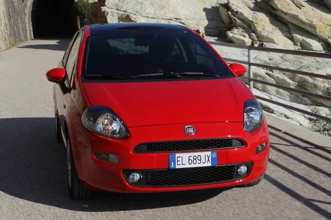Fiat Punto 1.4 Easy 2012 view 6