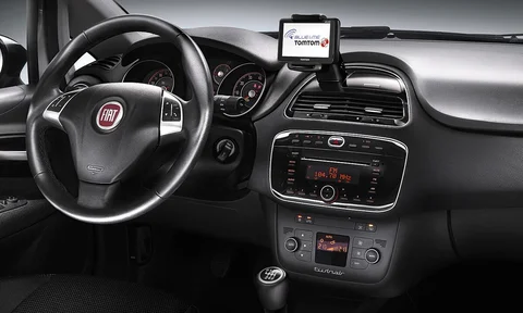 Fiat Punto 1.4 Easy 2012 view 5