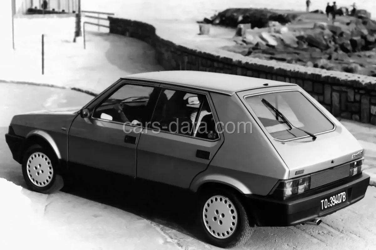 Fiat Ritmo 60 L 1985 front view