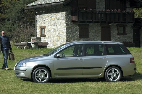 Fiat Stilo Multi Wagon 1.9 JTD 16v 140 Dynamic 2004 view 6
