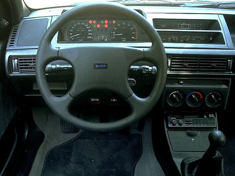 Fiat Tipo 1.8 i.e. GT 1993 view 3