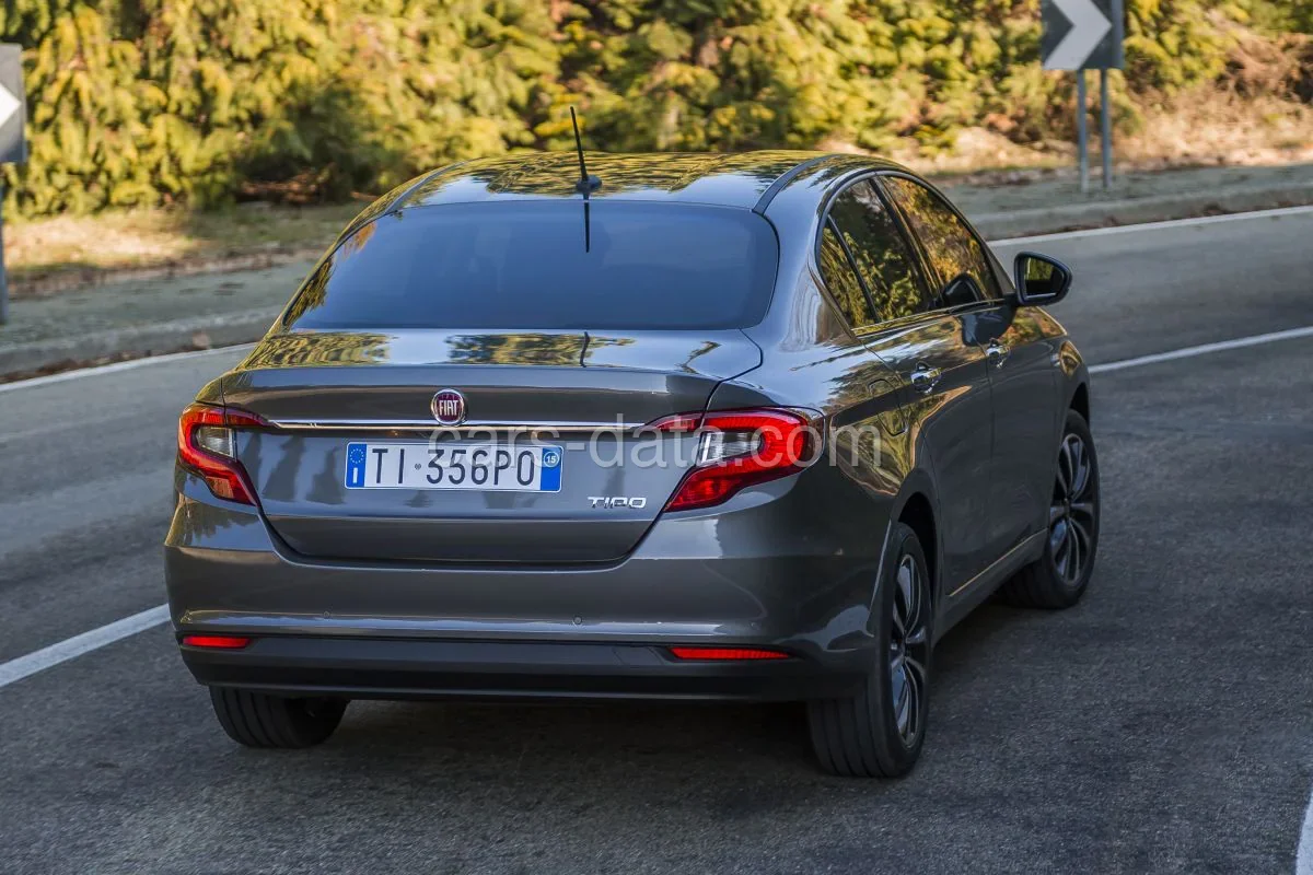 Fiat Tipo 1.4 16v Pop 2016 front view