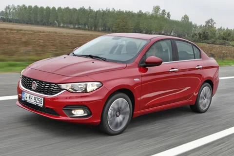 Fiat Tipo 1.3 MultiJet 16v Lounge 2016 view 7