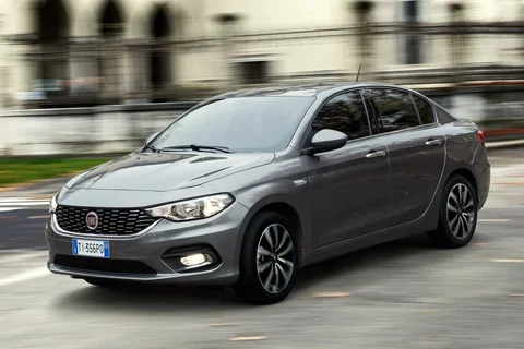 Fiat Tipo 1.3 MultiJet 16v Lounge 2016 view 12
