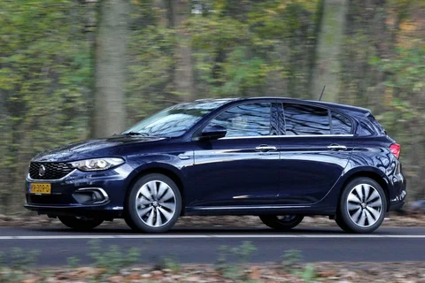 Fiat Tipo 1.4 16v S-Design 2019 view 3