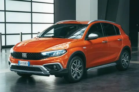 Fiat Tipo 1.0 Cross 2021 view 11