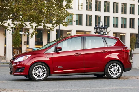 Ford C-MAX 2.0 Plug-in Hybrid Titanium Plus 2015 view 5