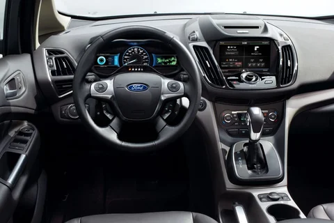 Ford C-MAX 2.0 Plug-in Hybrid Titanium Plus 2015 view 8