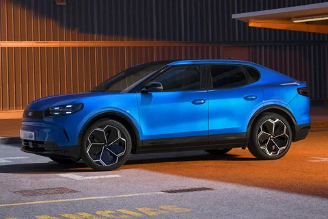 Ford Capri Extended Range AWD Premium 2024 view 5