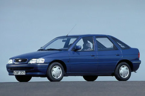 Ford Escort 1.3i CL 1992 view 2