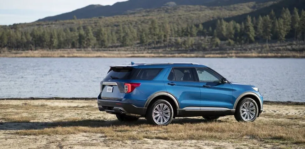Ford Explorer 2023 — Exterior 1