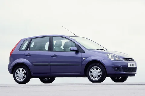 Ford Fiesta 1.3 2007 view 3