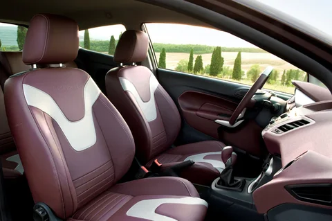 Ford Fiesta 1.6 Titanium 2008 view 3