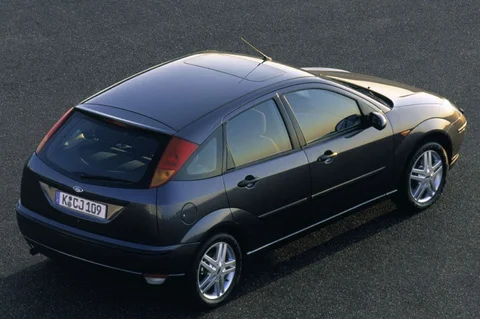 Ford Focus 1.4 16V Centennial 2003 view 3