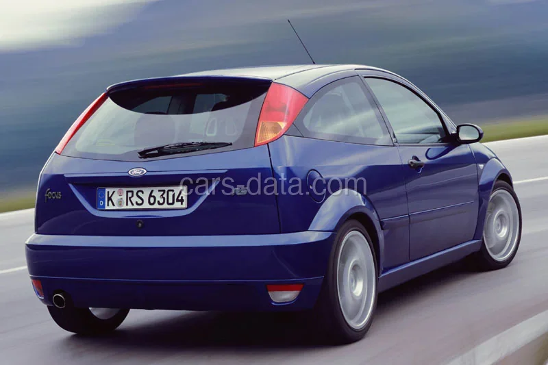 Ford Focus 2.0 16V Turbo RS 2002 front view