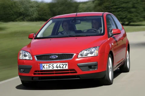Ford Focus 2.0 TDCi Titanium 2004 view 5