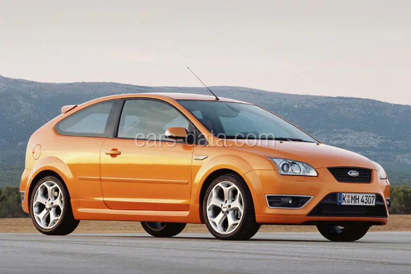 Ford Focus 2004 — Zewnątrz 1