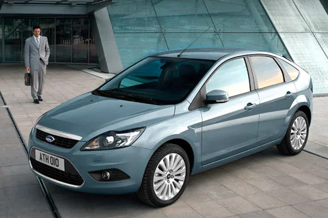 Ford Focus 1.8 16V Titanium 2009 view 5