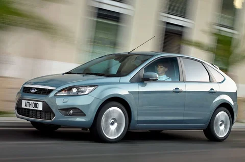 Ford Focus 1.8 16V Titanium 2009 view 8