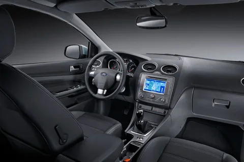 Ford Focus 2.0 16V LPG Titanium 2009 view 7
