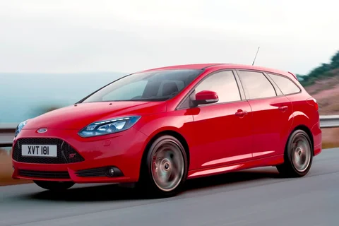 Ford Focus Wagon 2.0 EcoBoost ST-2 2012 view 3