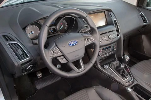 Ford Focus Wagon 1.5 EcoBoost 182hp Titanium 2016 view 2