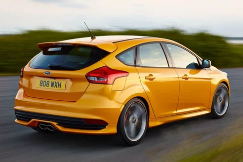 Ford Focus 2.0 TDCi ST-3 2015 view 7