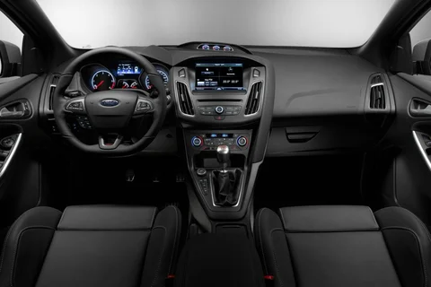 Ford Focus 2.0 TDCi ST-3 2015 view 12