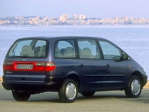 Ford Galaxy 2.3i 16V 1997 view 6