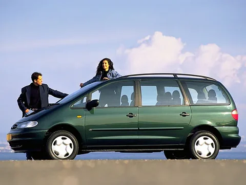 Ford Galaxy 2.3i 16V 1997 view 2