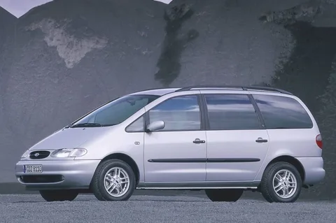 Ford Galaxy 2.3i 16V 1997 view 4