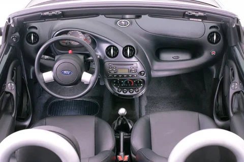 Ford Ka Streetka 1.6 2004 view 8