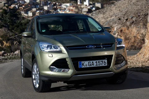 Ford Kuga 1.5 EcoBoost 182hp 4WD Titanium 2014 view 3