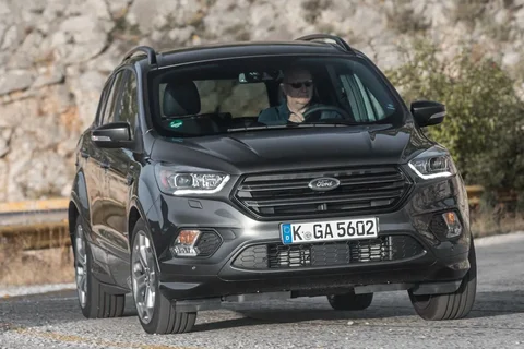 Ford Kuga 2.0 TDCi 2WD Titanium 2017 view 6