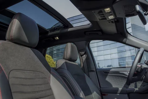 Ford Kuga 2.5 PHEV ST-Line 2019 view 4