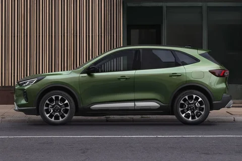 Ford Kuga 2.5 PHEV Active X 2024 view 6