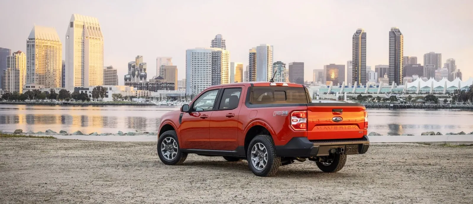 Ford Maverick US 2023 — Exterior 1