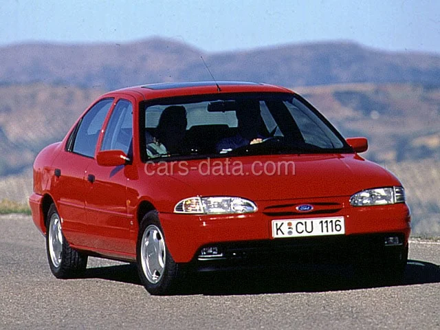 Ford Mondeo 2.0i CLX 1993 front view