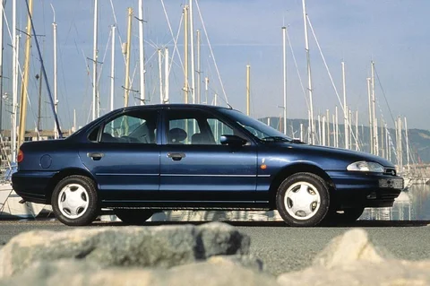 Ford Mondeo 2.0i CLX 1993 view 5