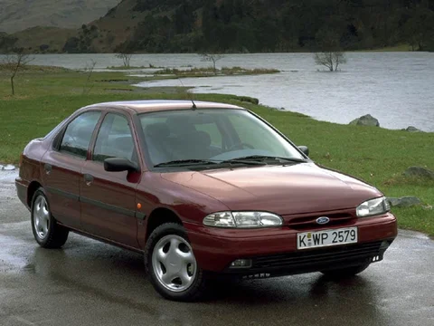 Ford Mondeo 2.0 Si 1993 view 5