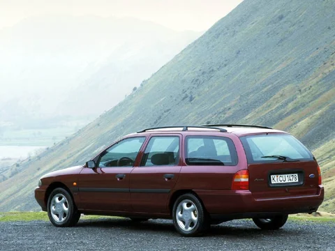 Ford Mondeo Wagon 2.0i CLX 1993 view 5