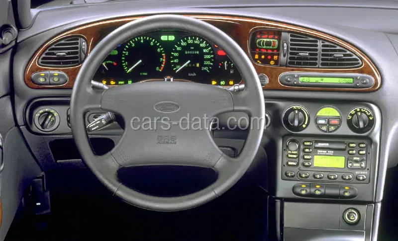Ford Mondeo 1.6i 1996 front view