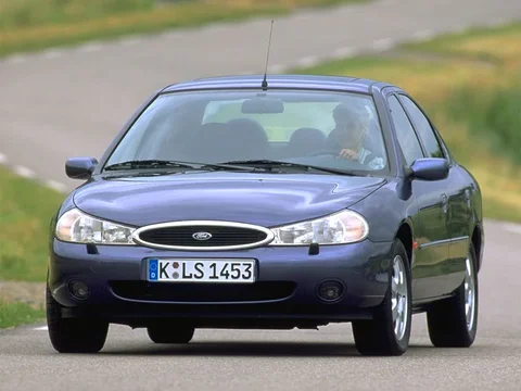 Ford Mondeo 1.6i 1996 view 3