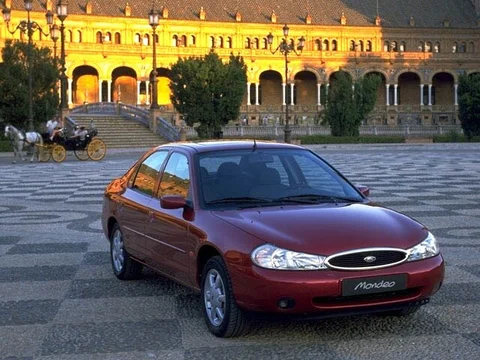 Ford Mondeo 1.6i 1996 view 7